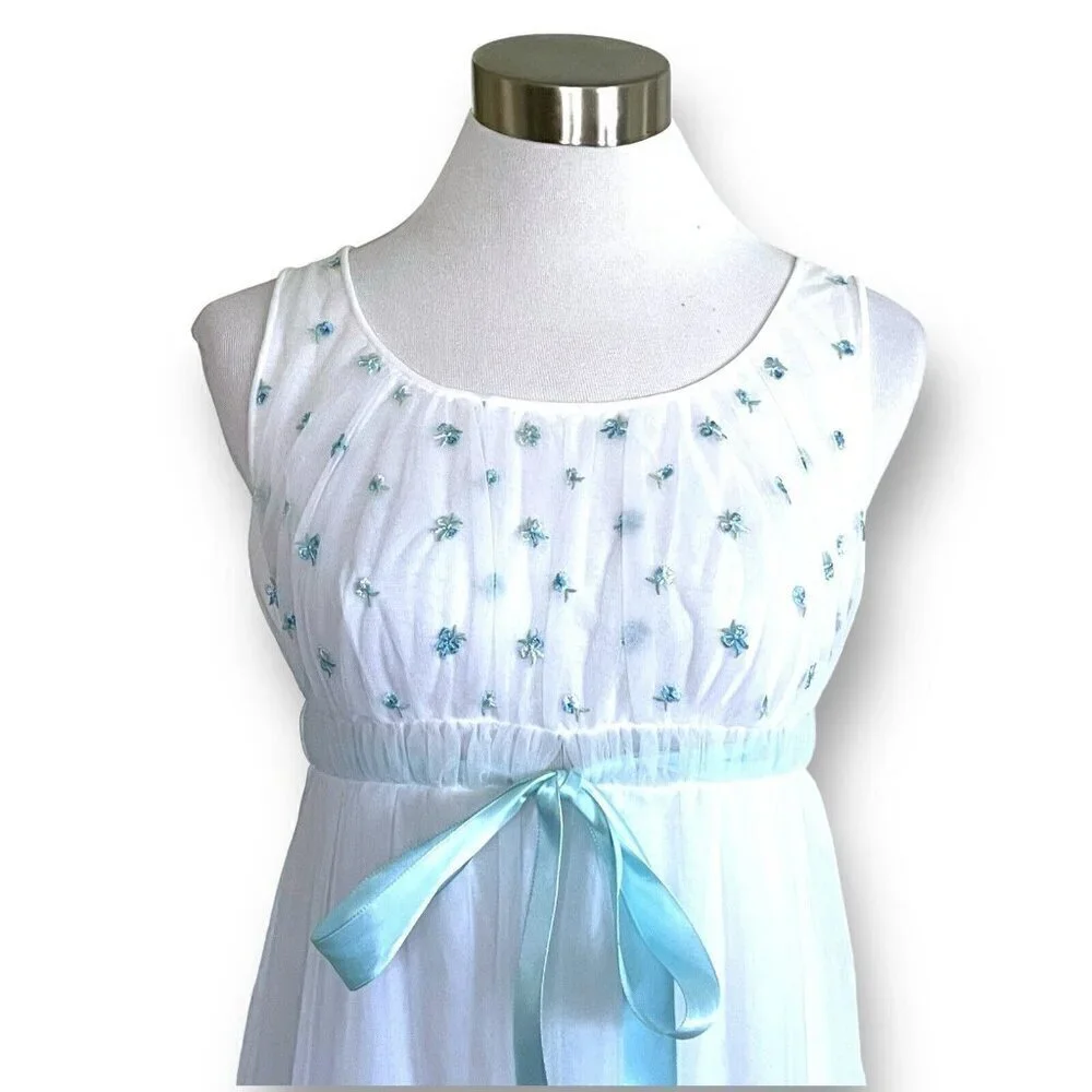 Vintage 1960s Miss Elaine Peignoir Set Sz P Petite White Blue Nylon Robe Gown